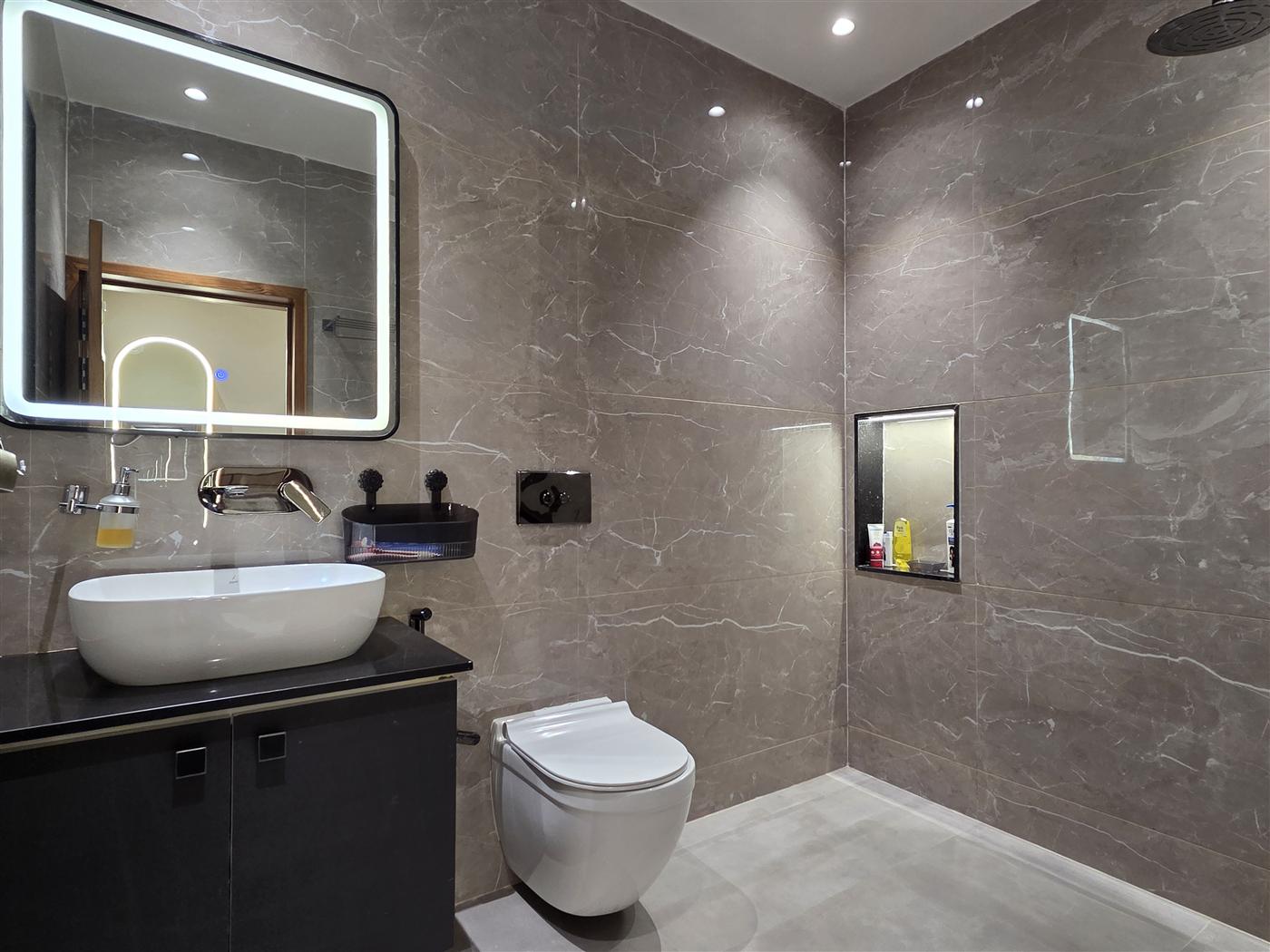 5BHK Ultra Luxurious Bunglow