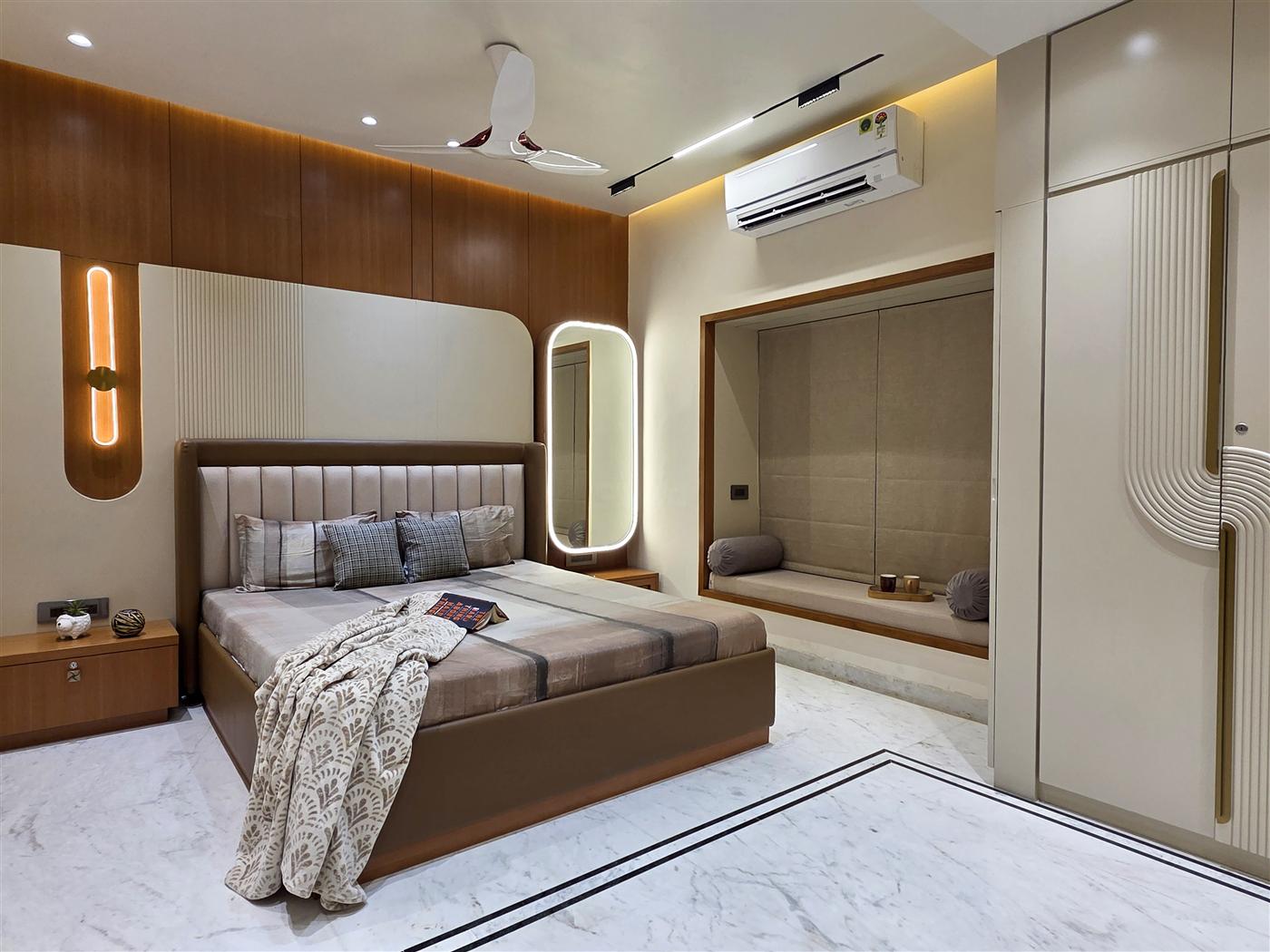 5BHK Ultra Luxurious Bunglow