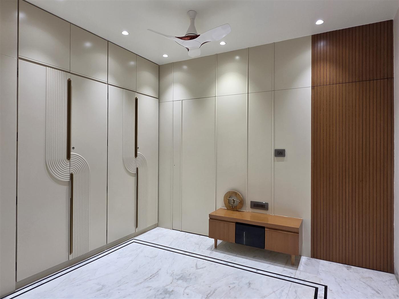 5BHK Ultra Luxurious Bunglow