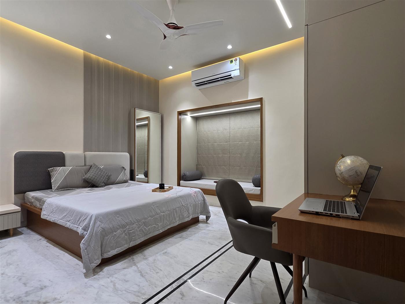 5BHK Ultra Luxurious Bunglow