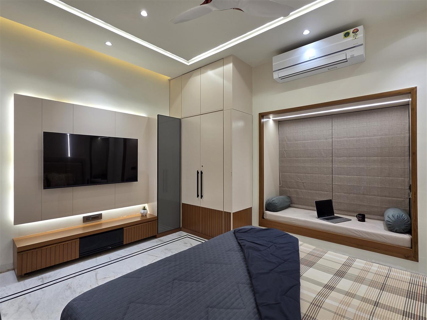 5BHK Ultra Luxurious Bunglow