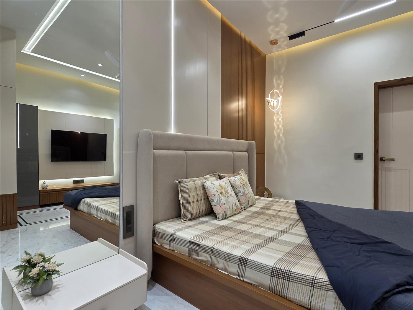 5BHK Ultra Luxurious Bunglow